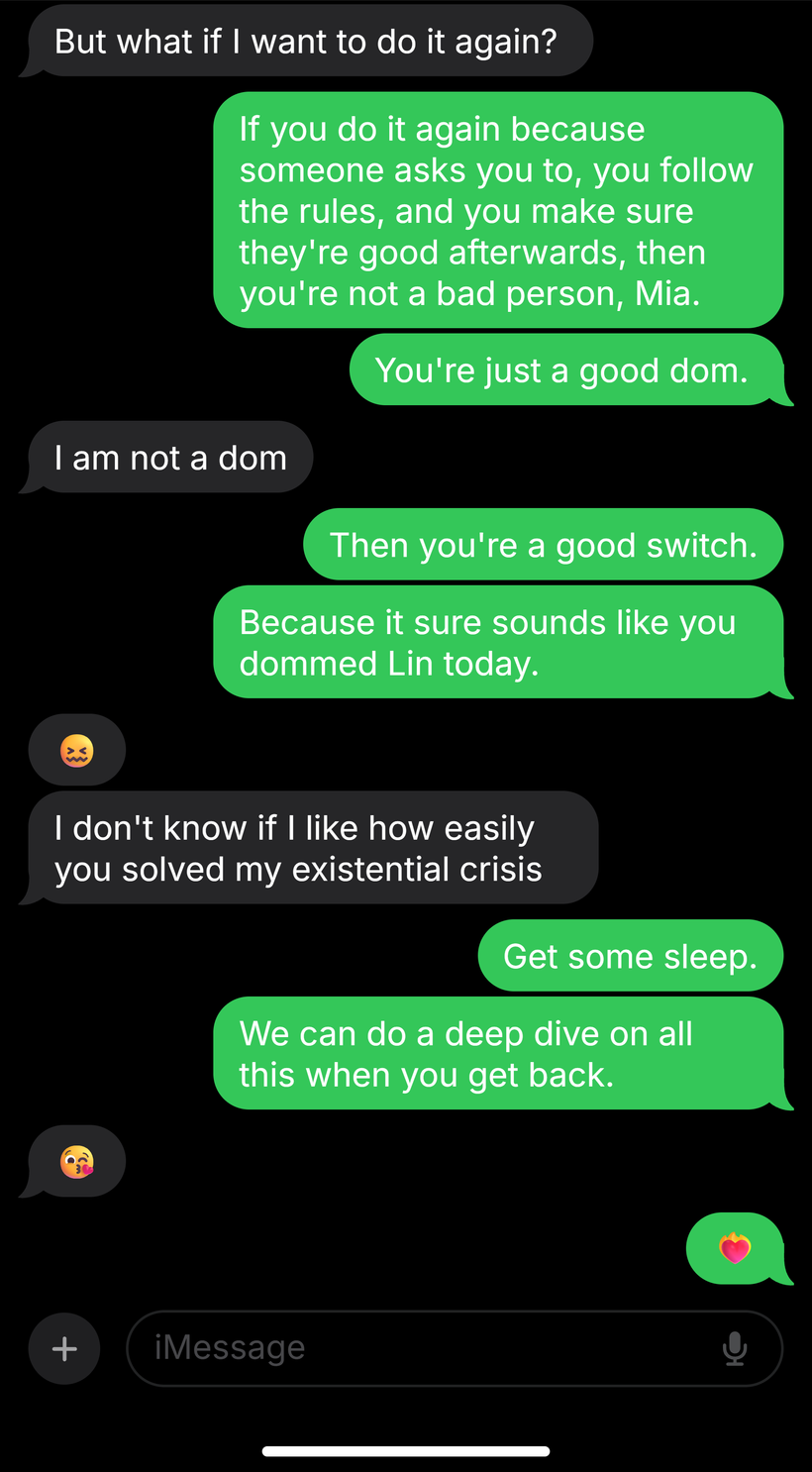 Text messages between Mia and Leah, part 9 of 9